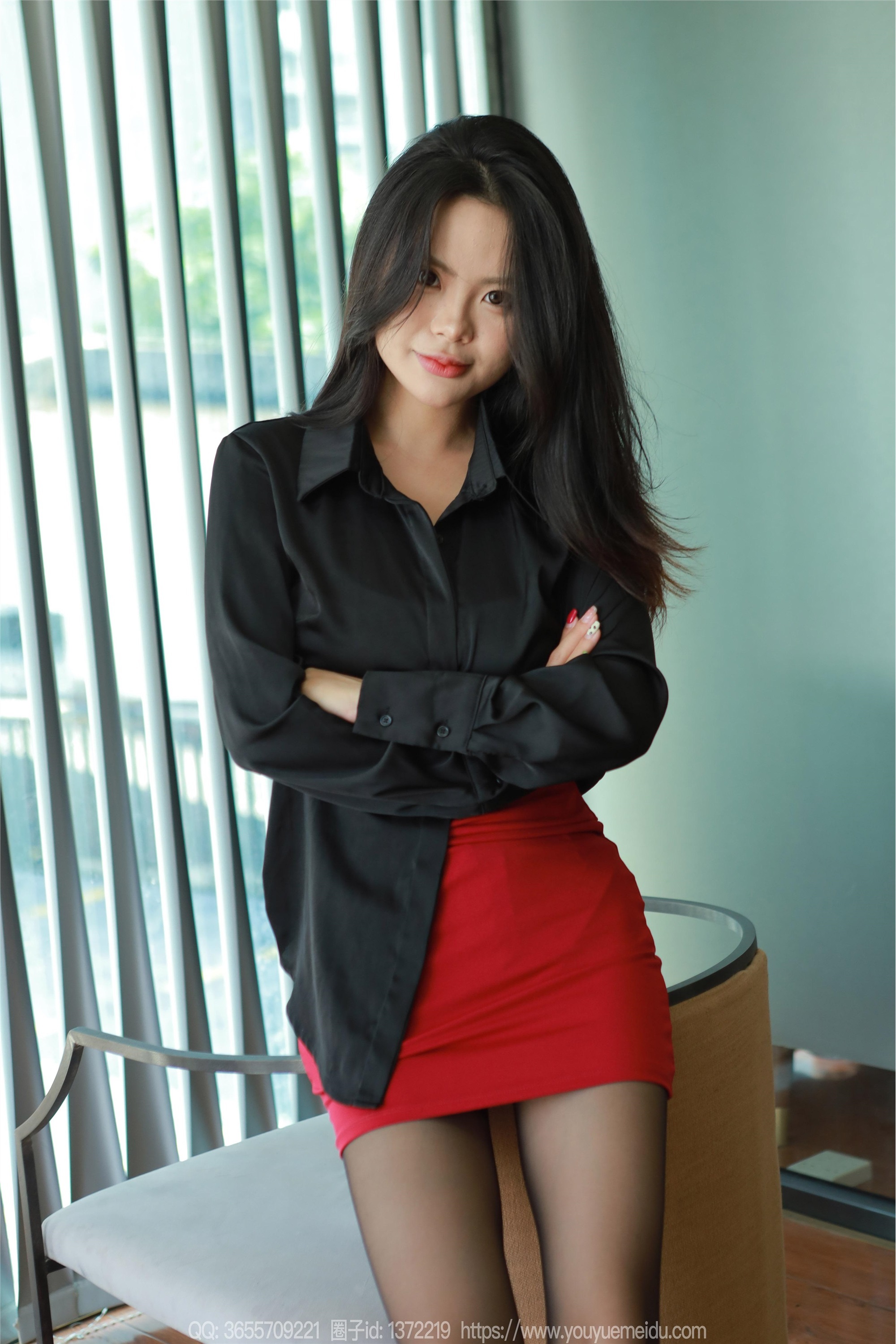 IESS异思趣向  2024.10.13 丝享家 1870 兔兔《黑丝红裙（下）》